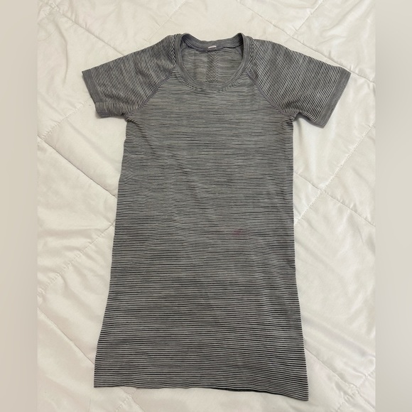 lululemon athletica Tops - Black and White striped lululemon swiftly 2.0